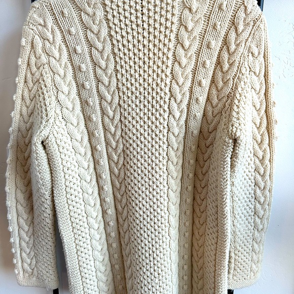 Cable knit cardigan button front design sweater Size M - Picture 2 of 5